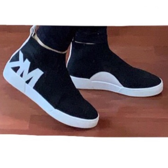 Michael Kors ‘Grover’ Slip-On Sneakers - Picture 3 of 8